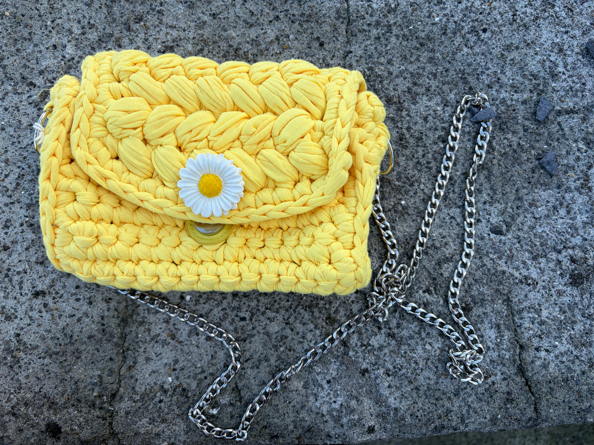 Yellow daisy bag