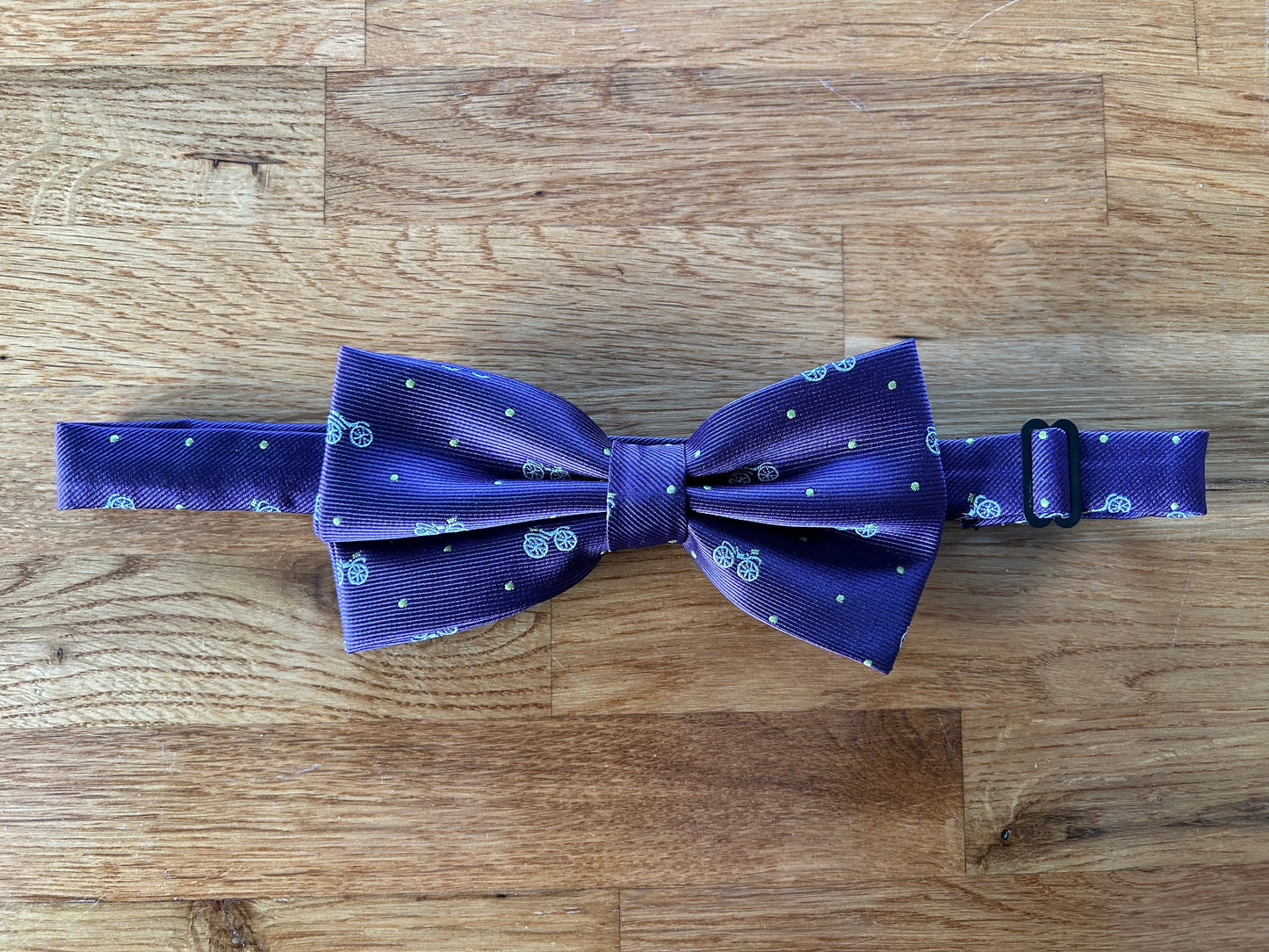 Purple bicycle bow tie