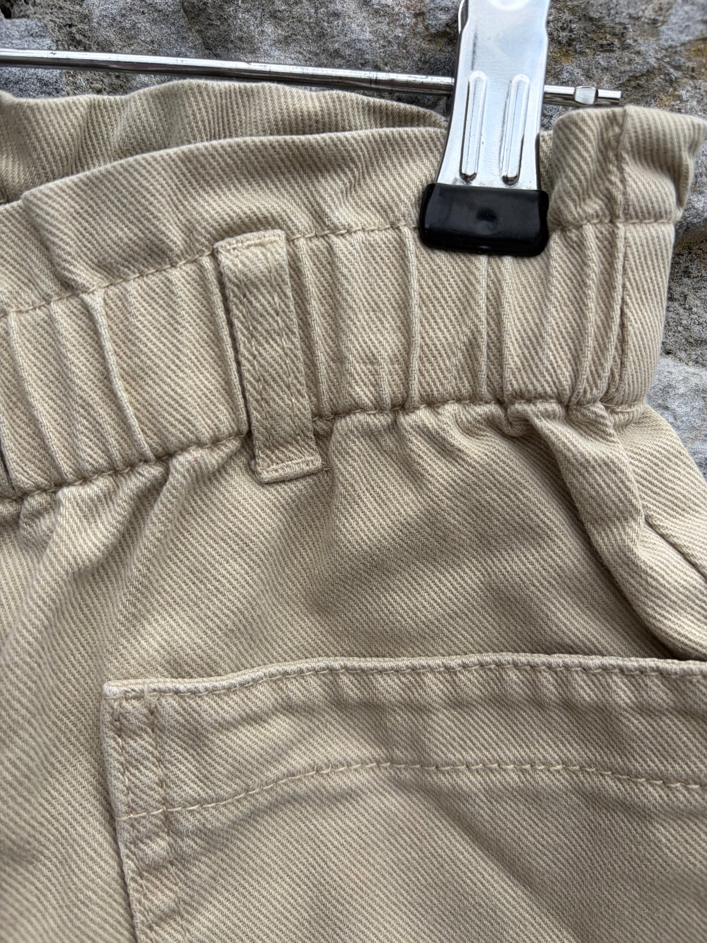 Beige denim shorts  10-11y (140-146cm)