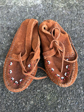 Load image into Gallery viewer, Brown suede moccasin  uk 7 (eu 24)
