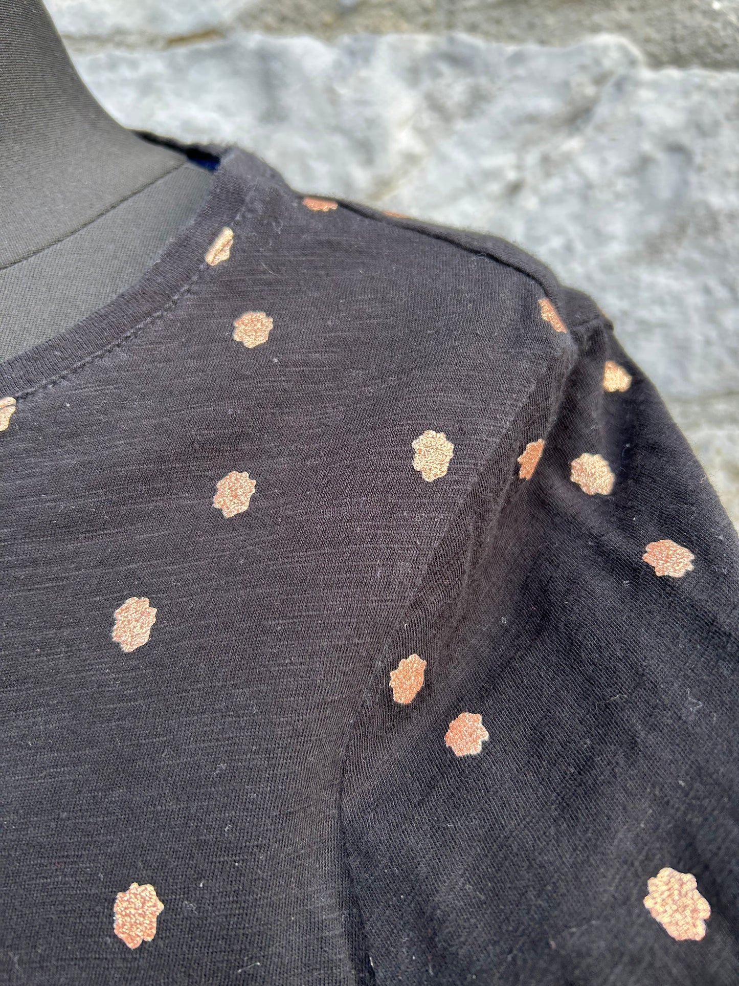 Gold dots black top uk 8