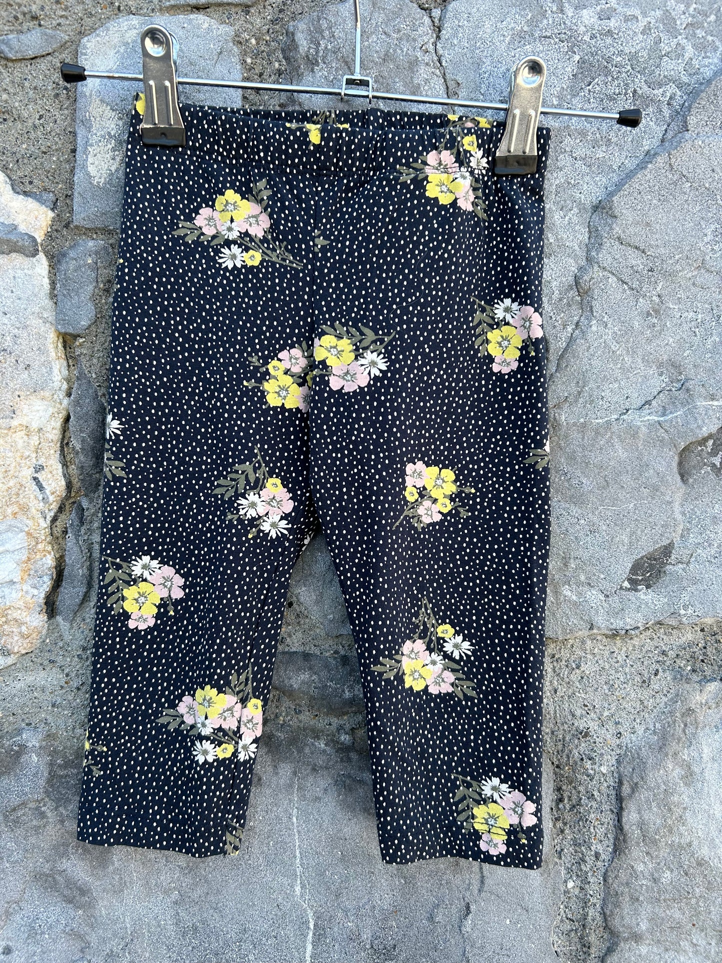 Dotty&floral black cropped leggings  3-4y (98-104cm)