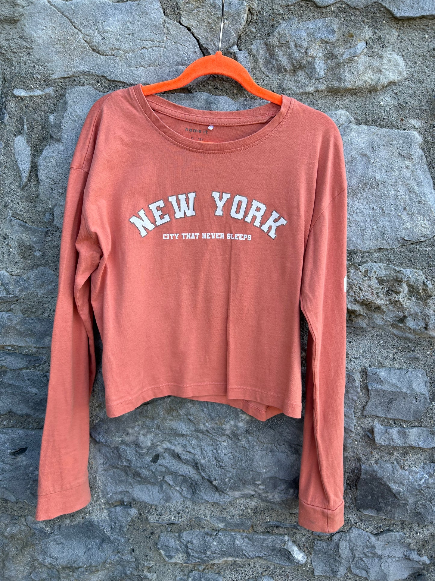 New York cropped top  11-12y (146-152cm)