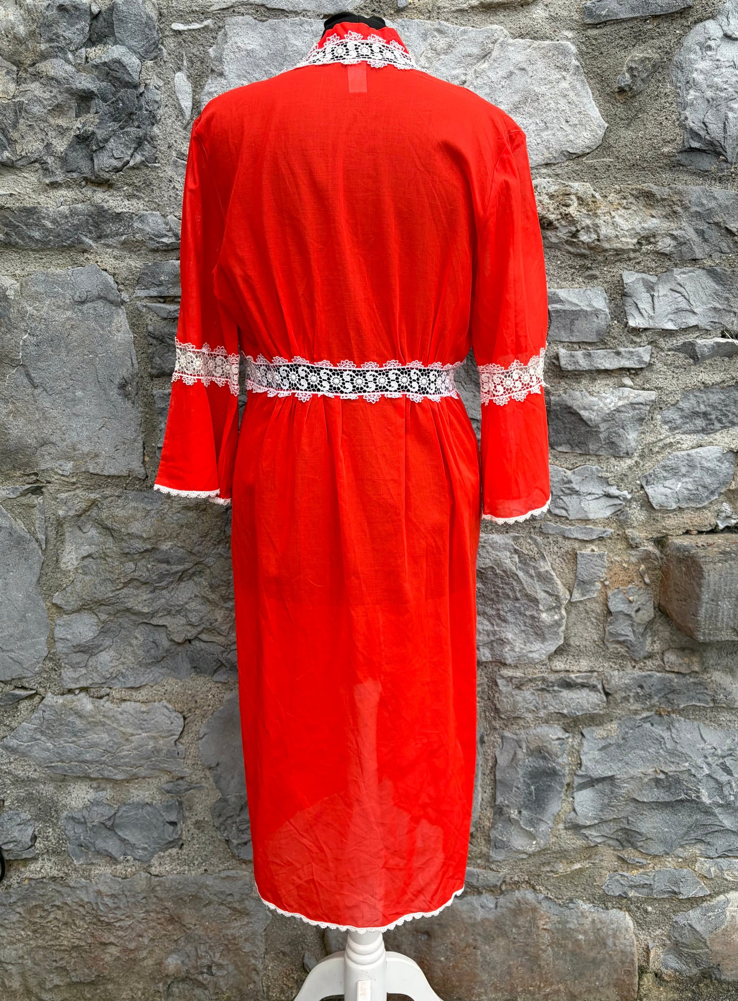 70s red robe with white lace uk 8-10