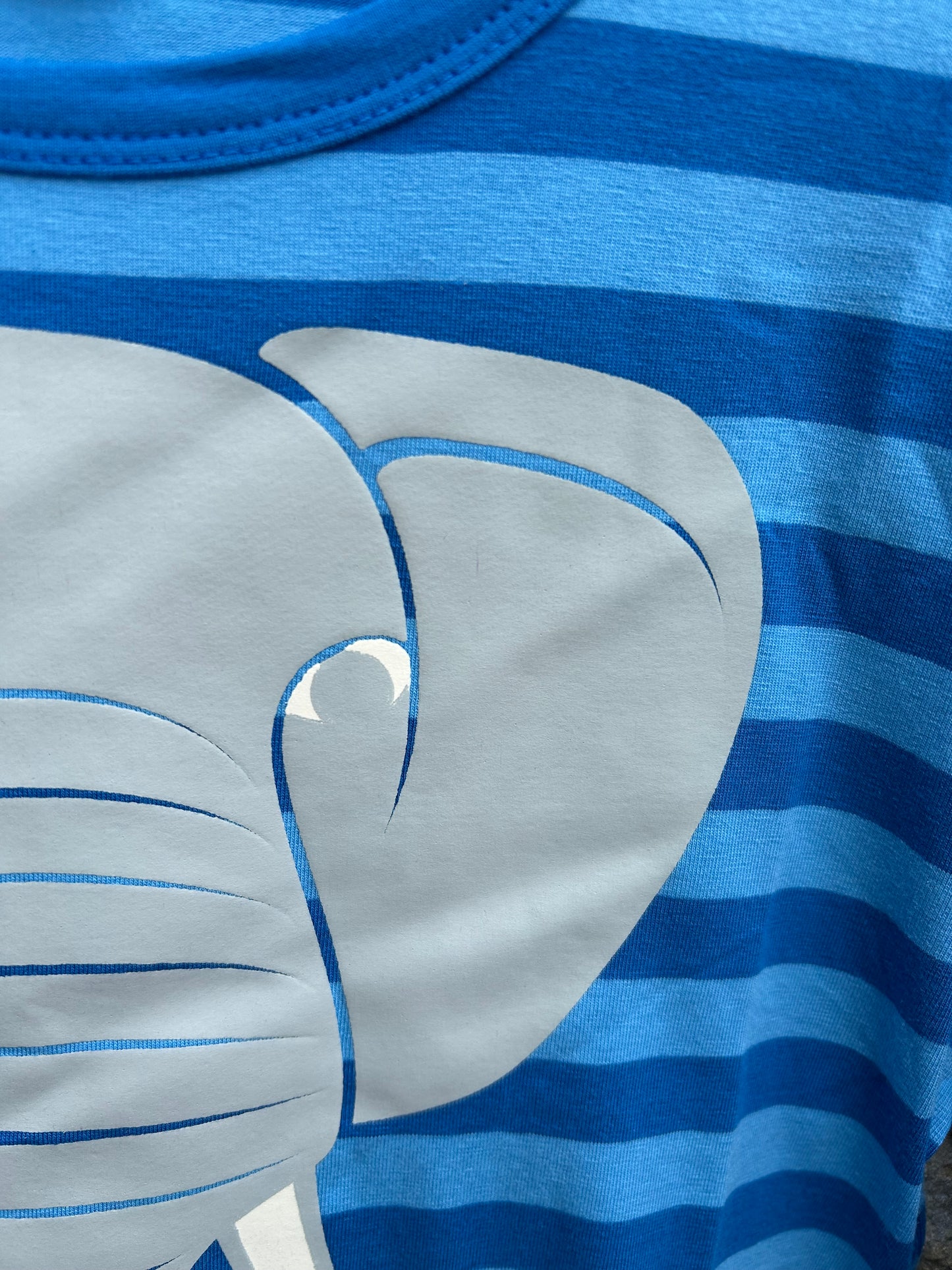 Elephant blue stripy top 10-11y (140-146cm)