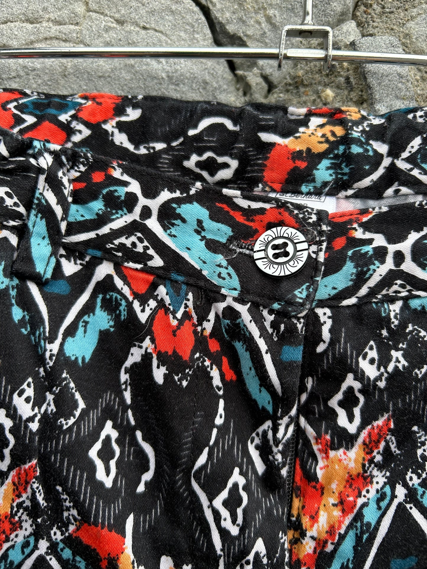 Abstract pattern black pants  8-9y (128-134cm)