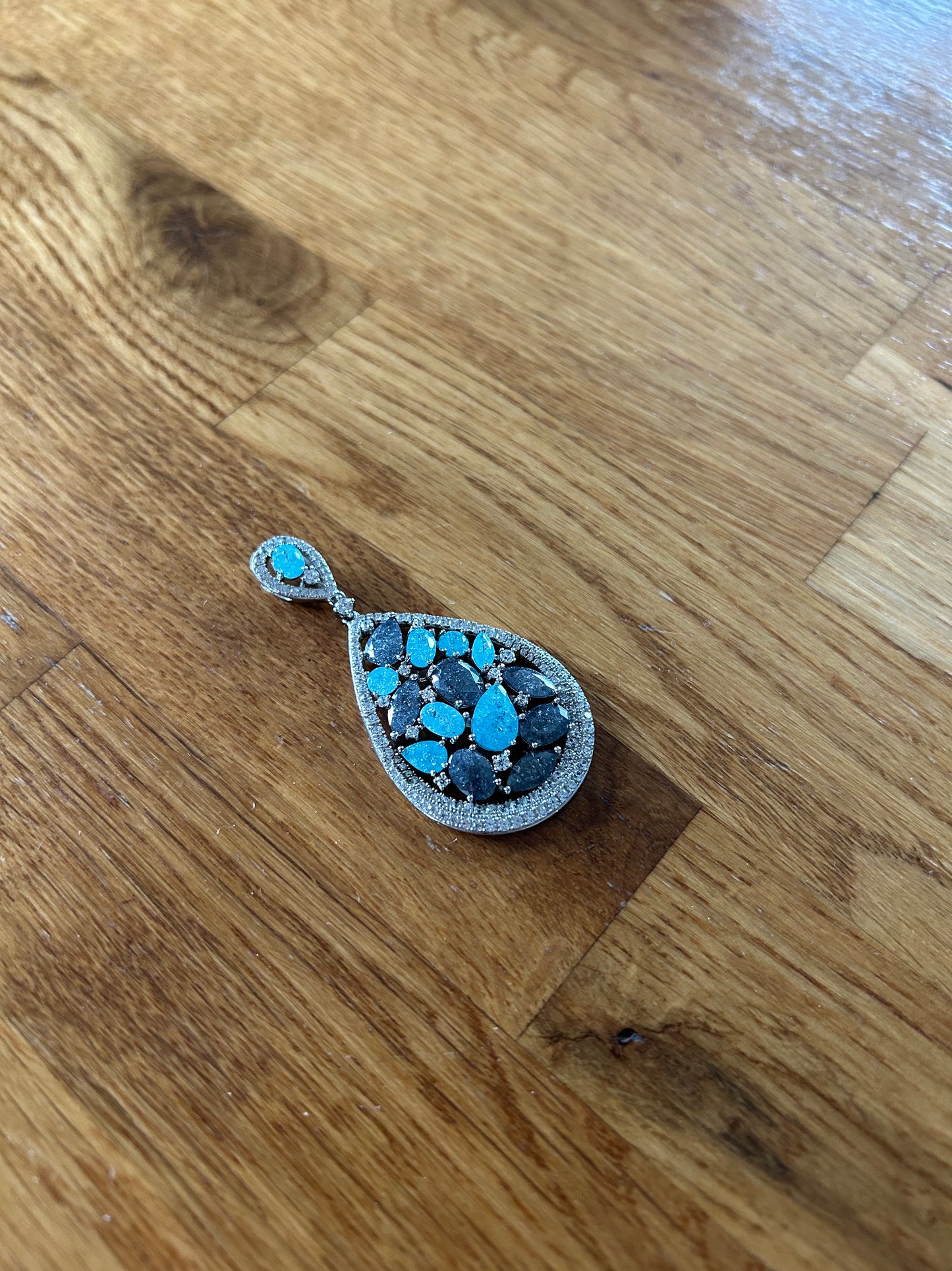 Silver&blue stones drop pendant