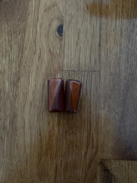 Brown clip earrings