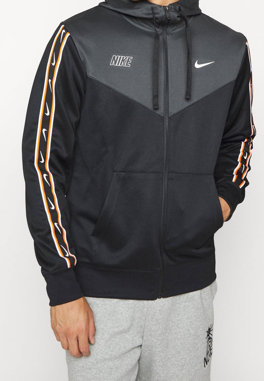 Black Training jacket Medium