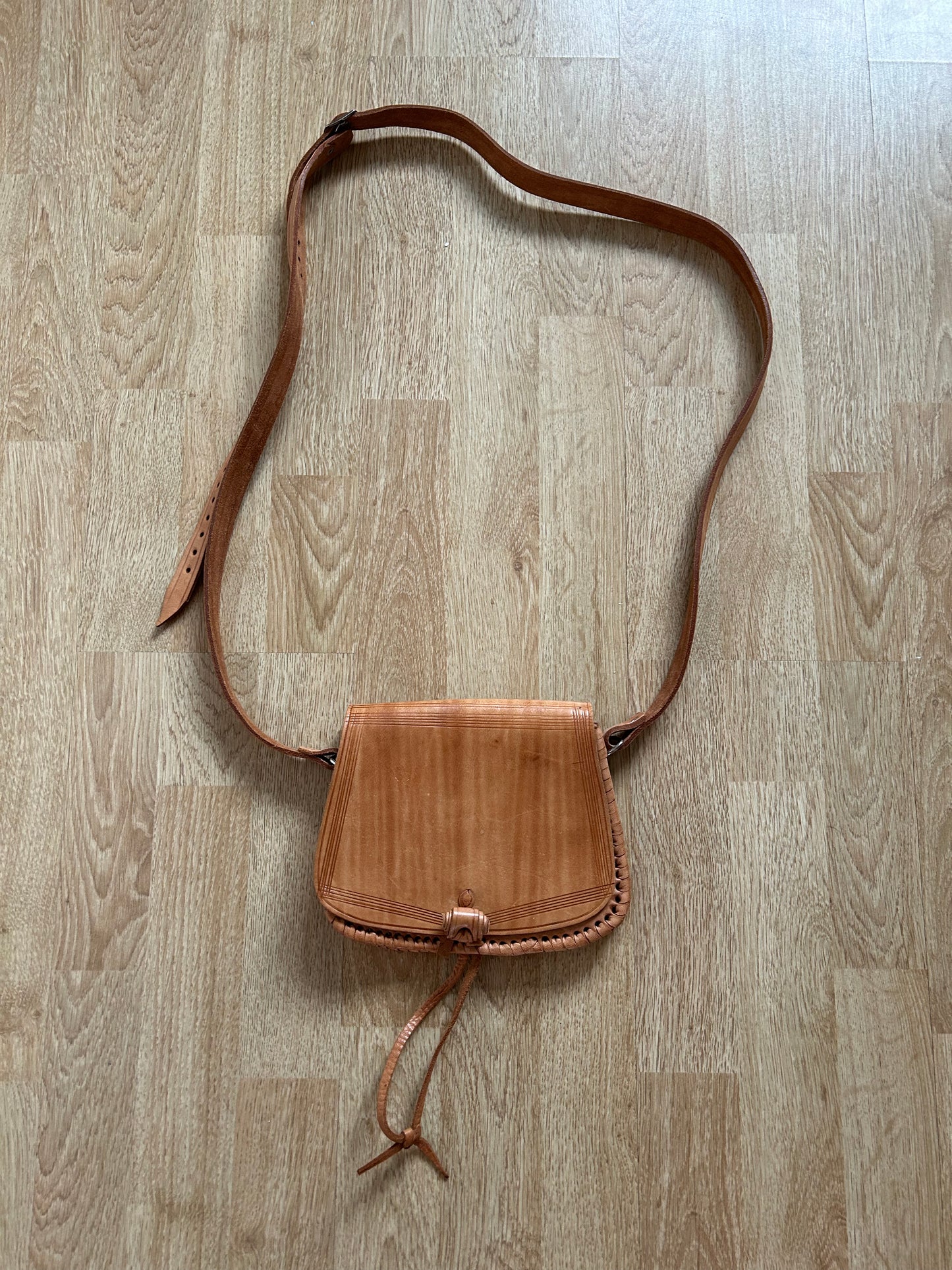 Beige crossbody bag