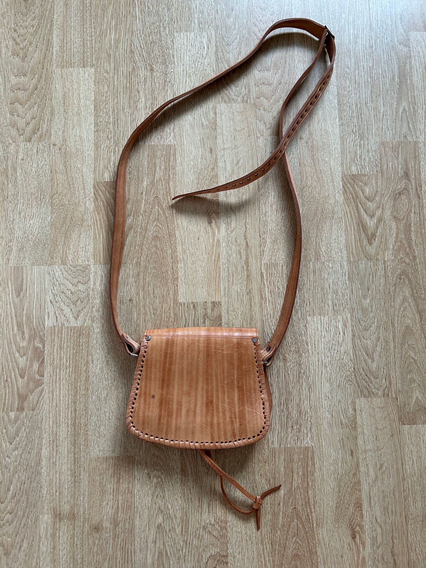 Beige crossbody bag