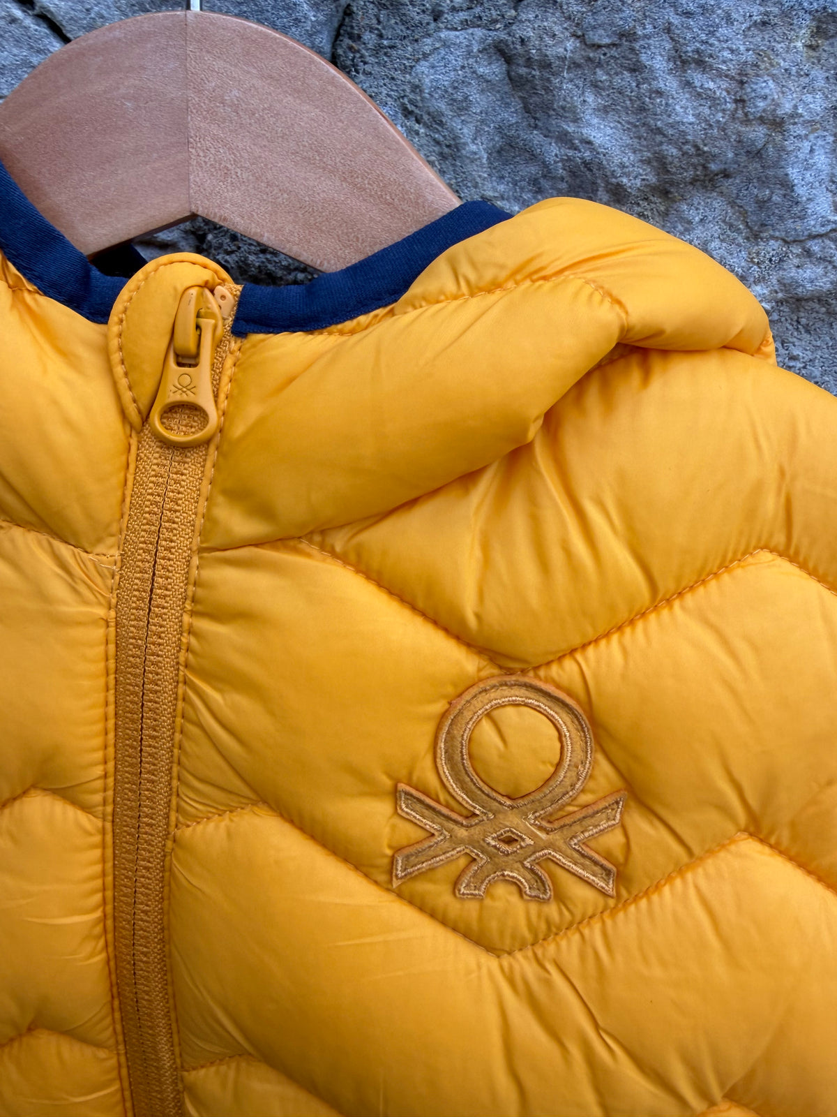 Yellow puffy gilet 2-3y (92-98cm)