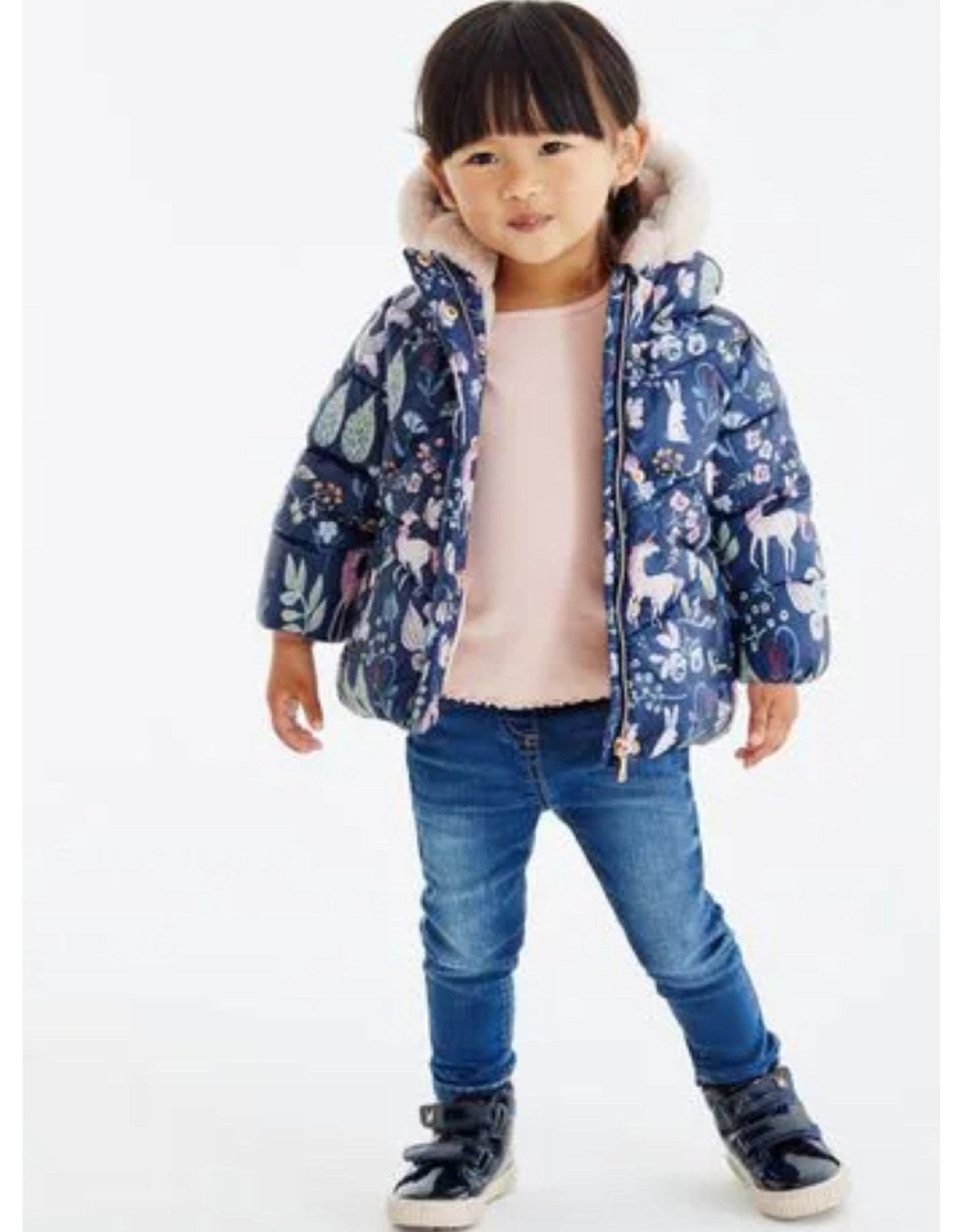 Magic woodland navy puffy jacket  6-7y (116-122cm)