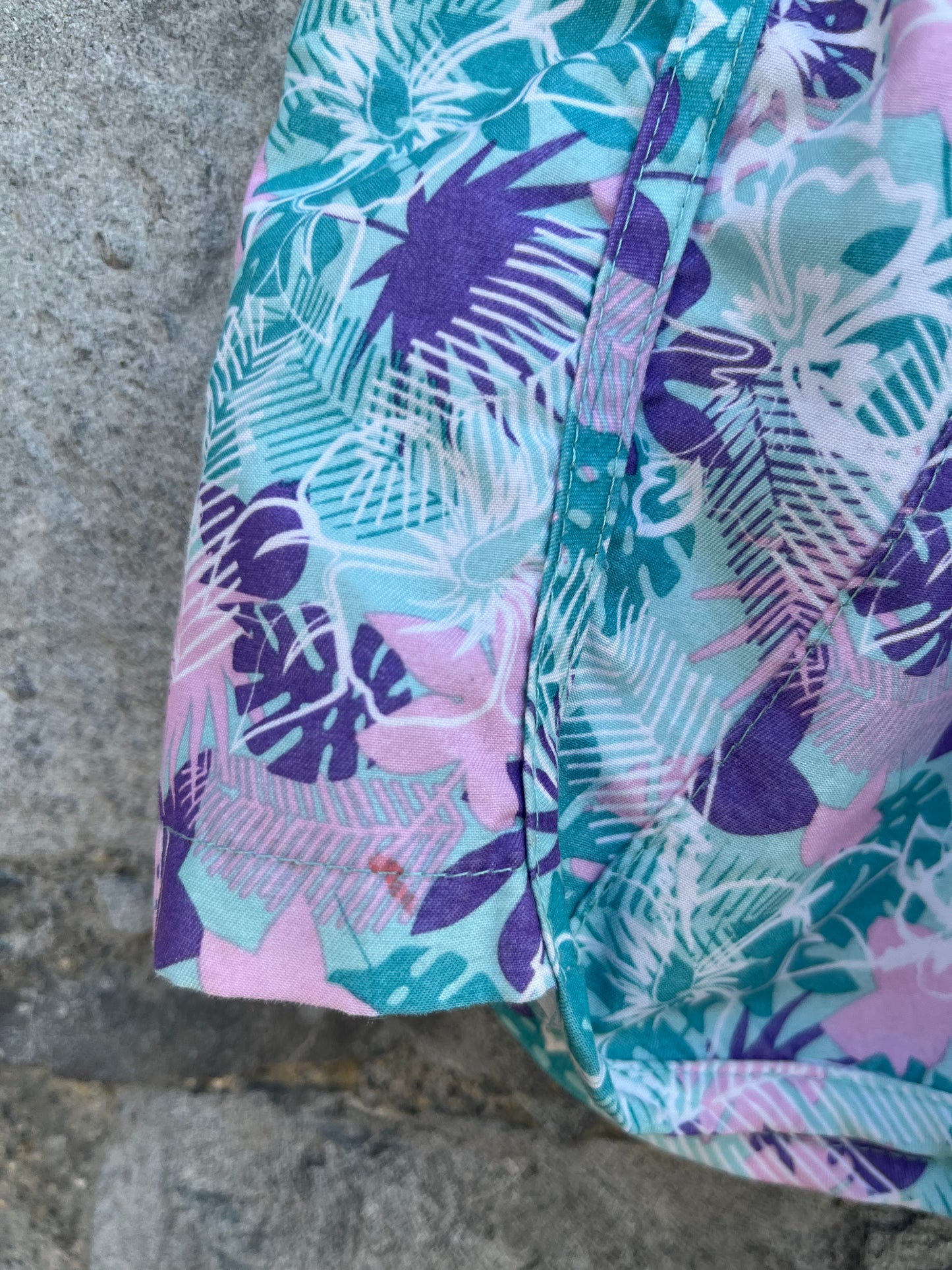 Purple&teal leaves shorts  5-6y (110-116cm)