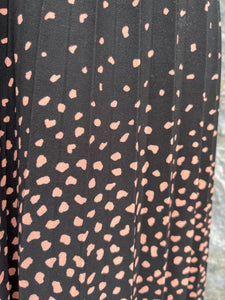 Pink hearts black skirt uk 6-8