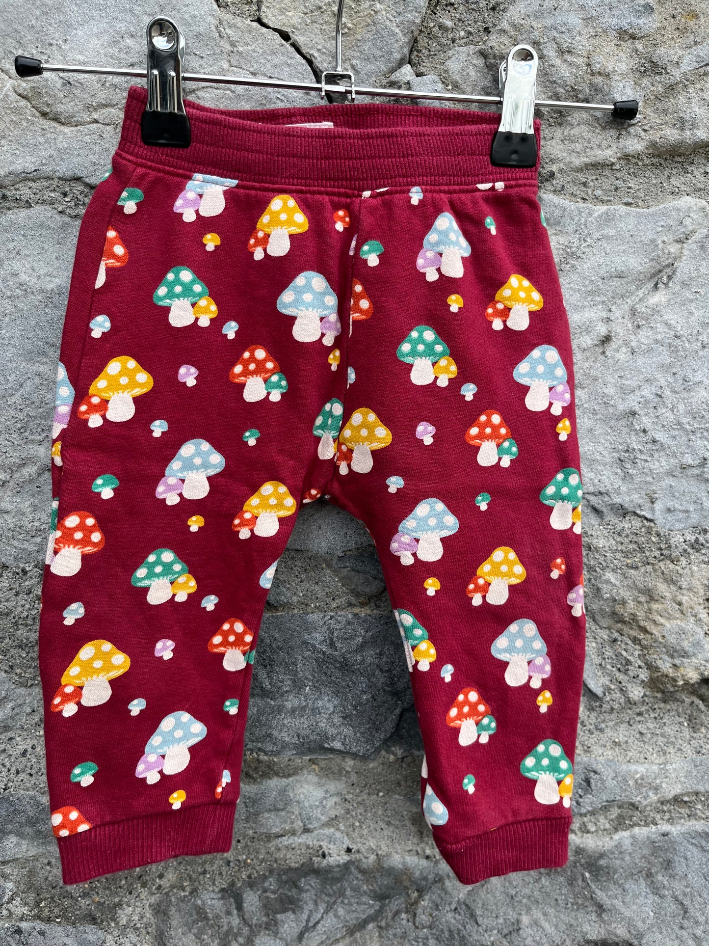 Mushroom maroon pants  6-9m (68-74cm)