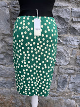 Load image into Gallery viewer, Green spotty skirt uk 8-10
