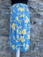 Load image into Gallery viewer, Yellow flowers blue skirt uk 10
