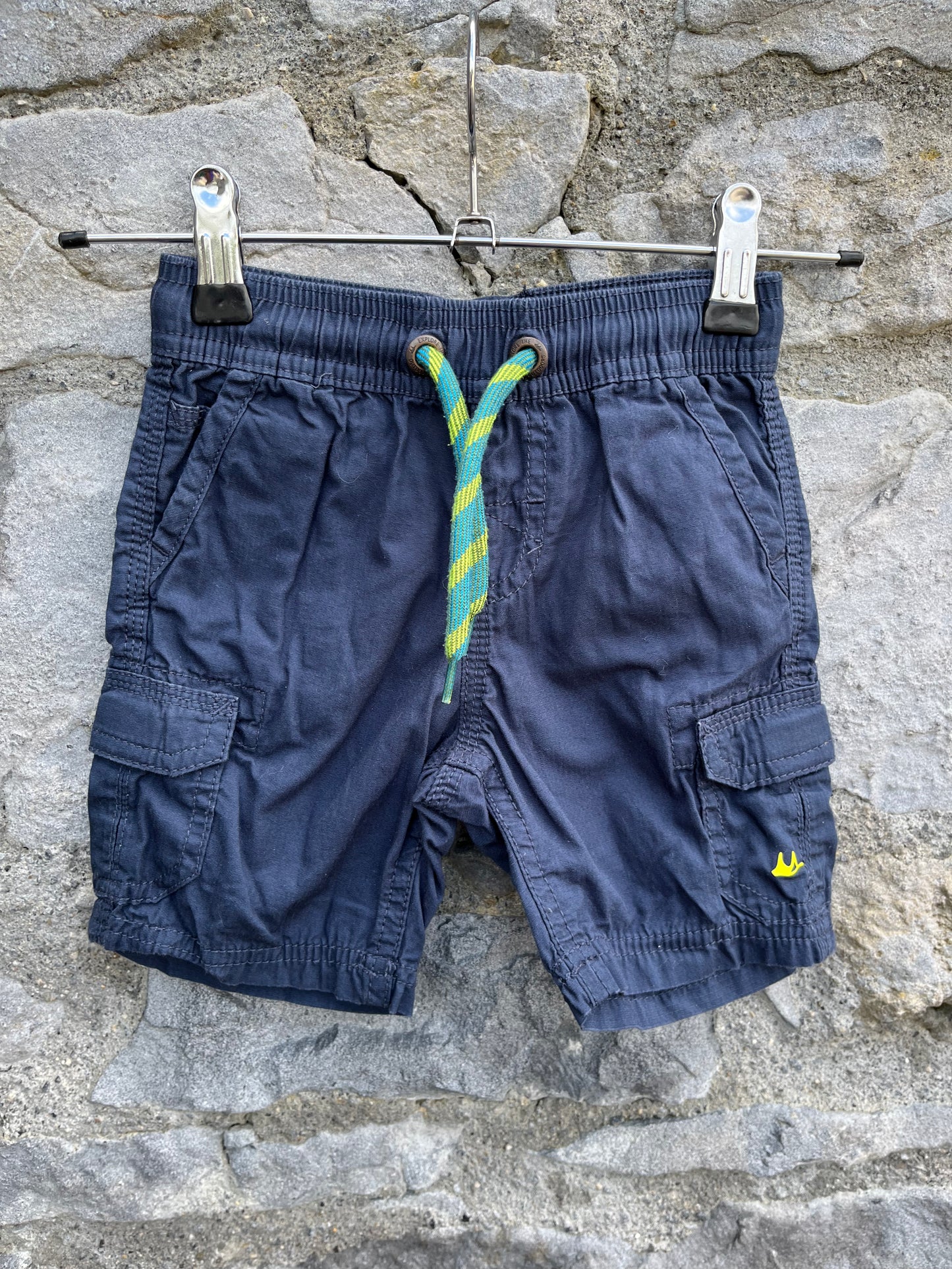 Navy shorts  12-18m (80-86cm)