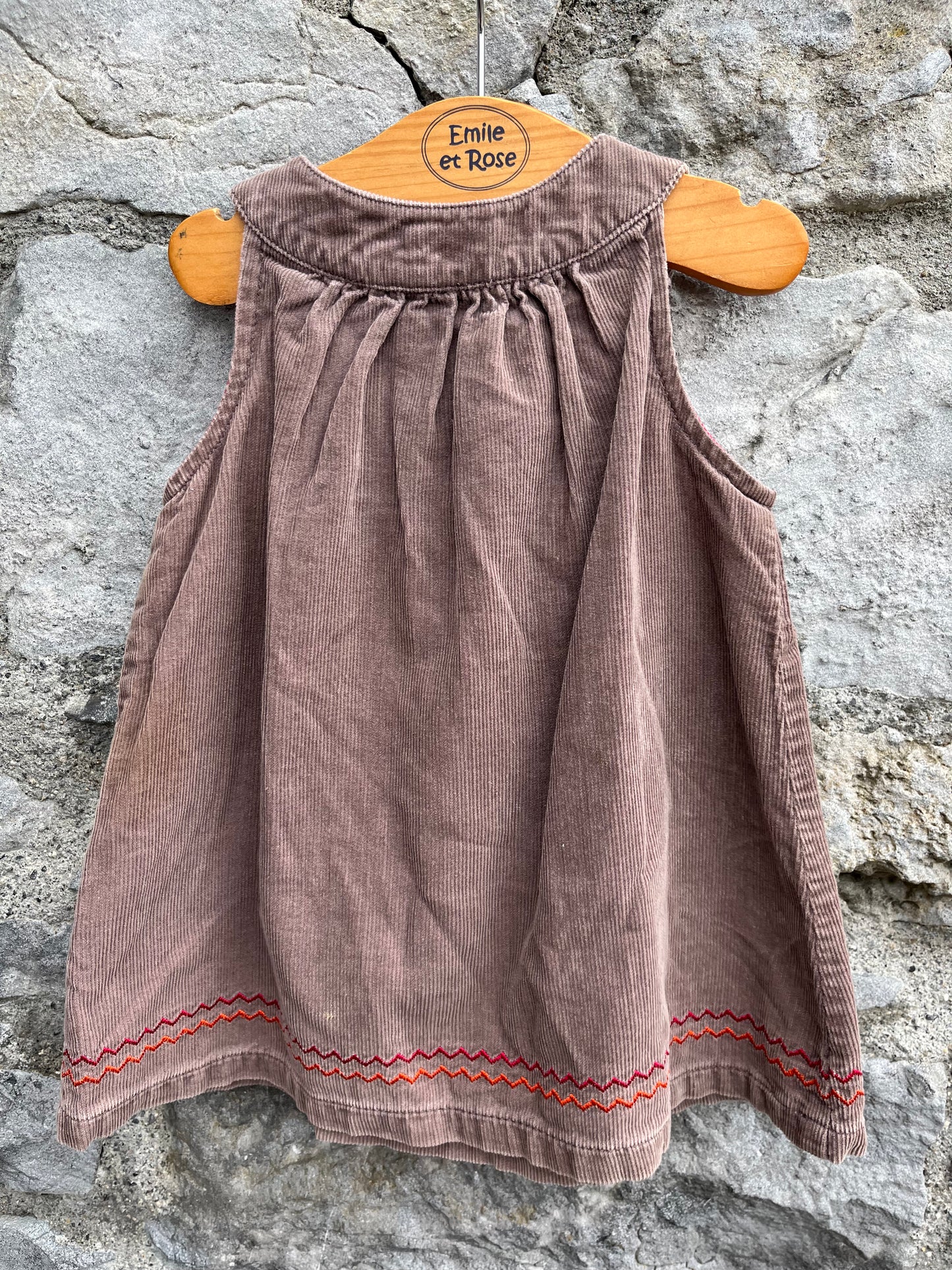 Brown cord pinafore  6-9m (68-74cm)