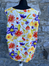 Load image into Gallery viewer, 80s Floral top uk 12-14
