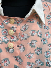 Load image into Gallery viewer, 90s peach floral blouse uk 12-14
