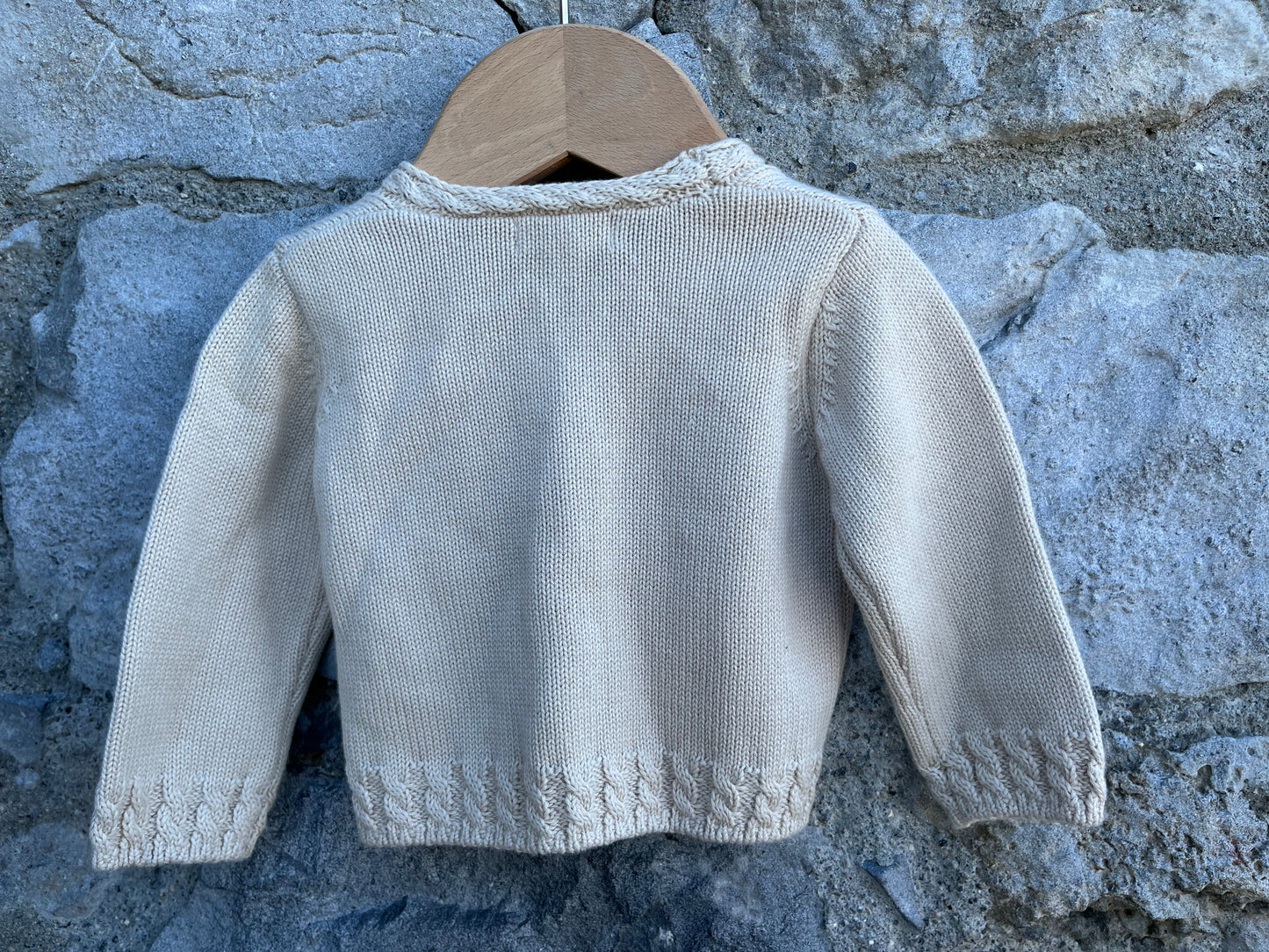 Beige cardigan   3-6m (62-68cm)