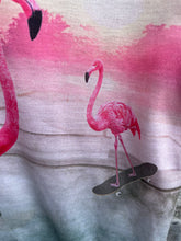 Load image into Gallery viewer, Skating flamingos top   10y (140cm)
