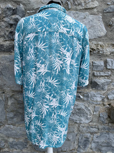 Green palm leaves shirt Large