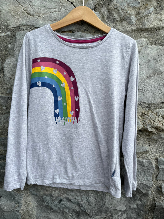 Rainbow grey top   7y (122cm)