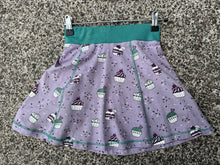Load image into Gallery viewer, Purple cupcakes skirt   7-8y (122-128cm)

