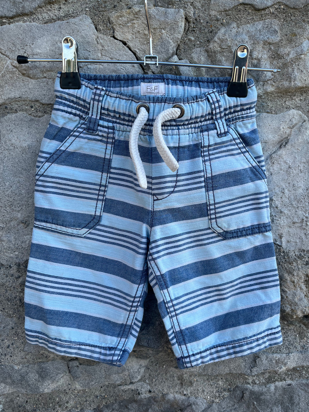 Blue stripy shorts  2-3y (92-98cm)