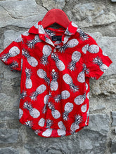 Load image into Gallery viewer, Pineapple red shirt   3y (98cm)
