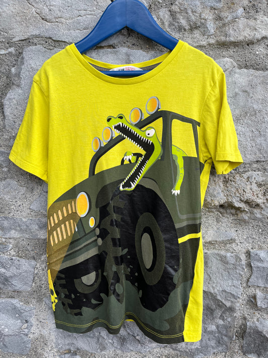 Crocodile in a truck T-shirt  7-8y (122-128cm)