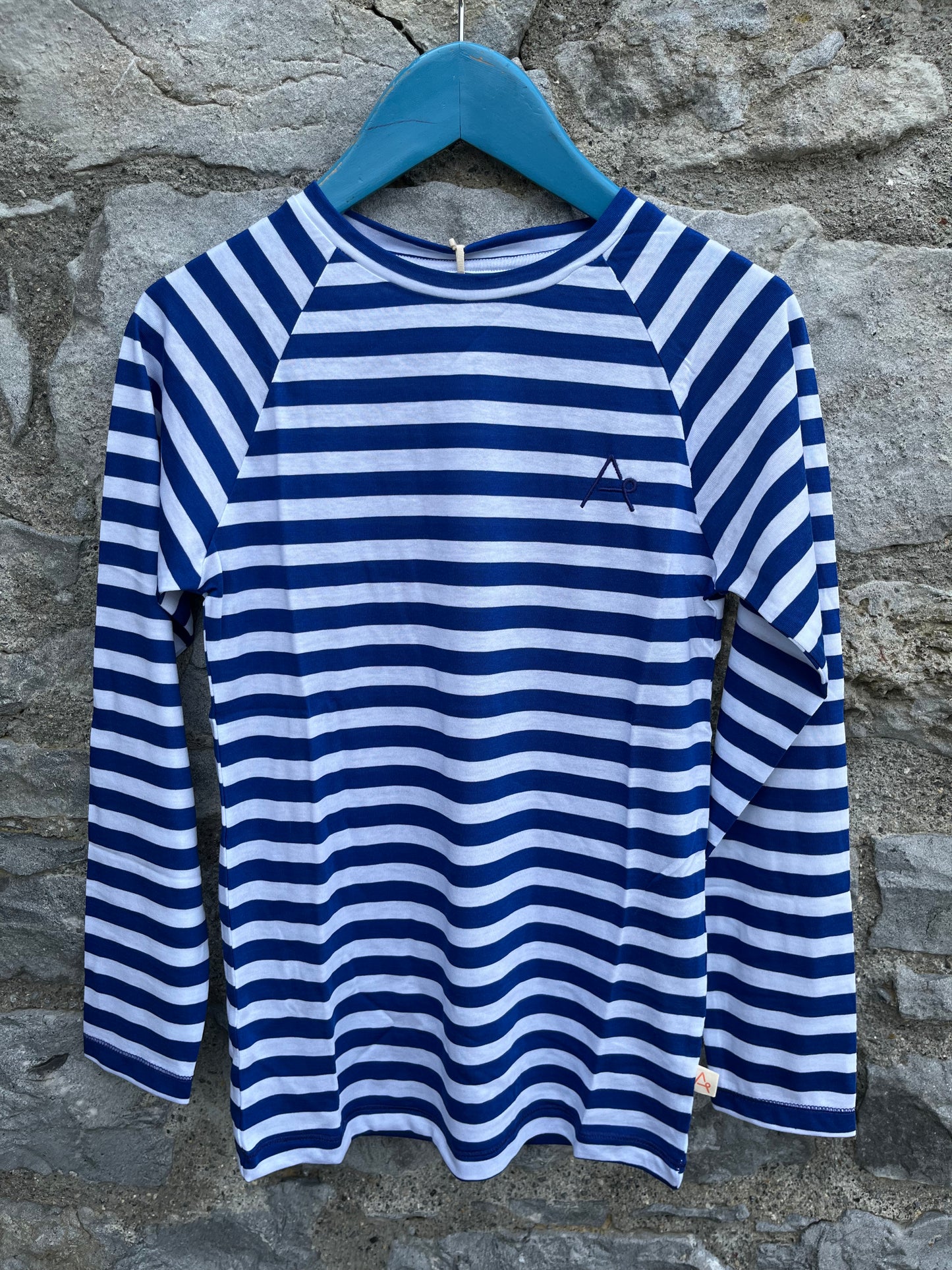 Blue stripy top  9y (134cm)