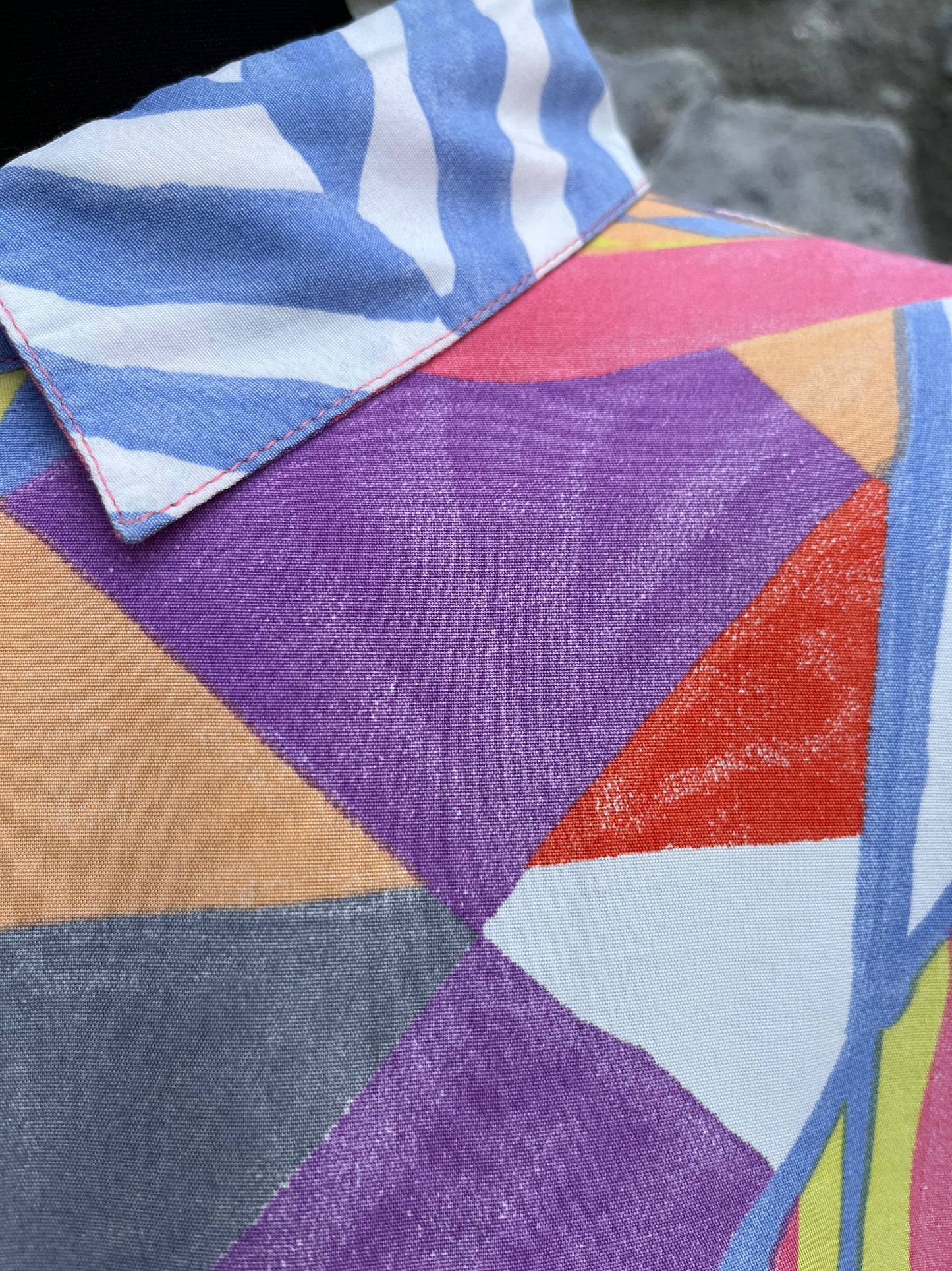 80s colourful abstract shirt Large