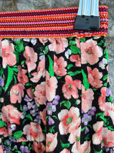 Load image into Gallery viewer, Pink flowers midi skirt   8-9y (128-134cm)
