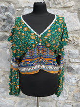 Load image into Gallery viewer, Green boho floral top  uk 10-12
