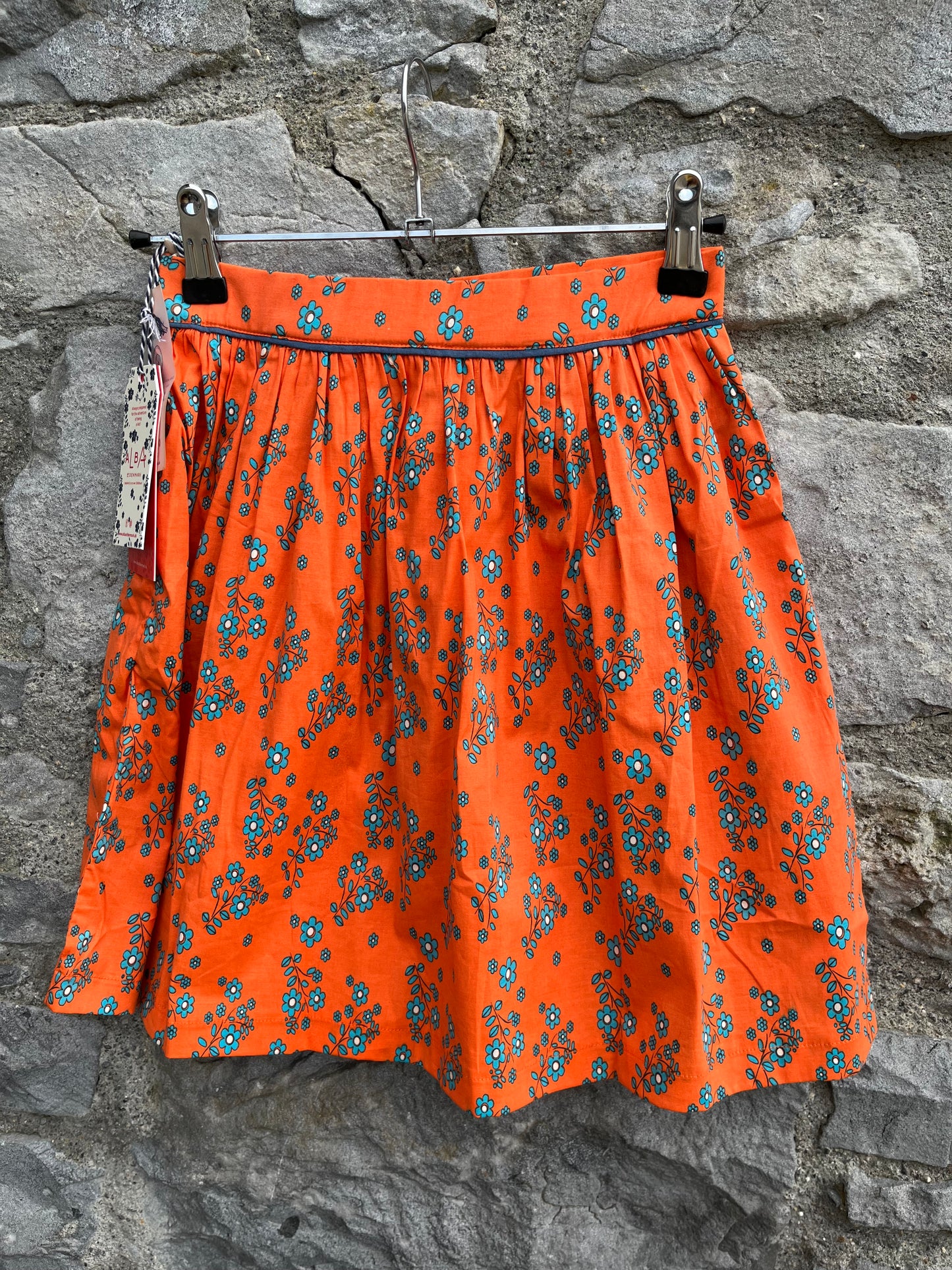 Dragon fire flowers skirt   11-12y (146-152cm)