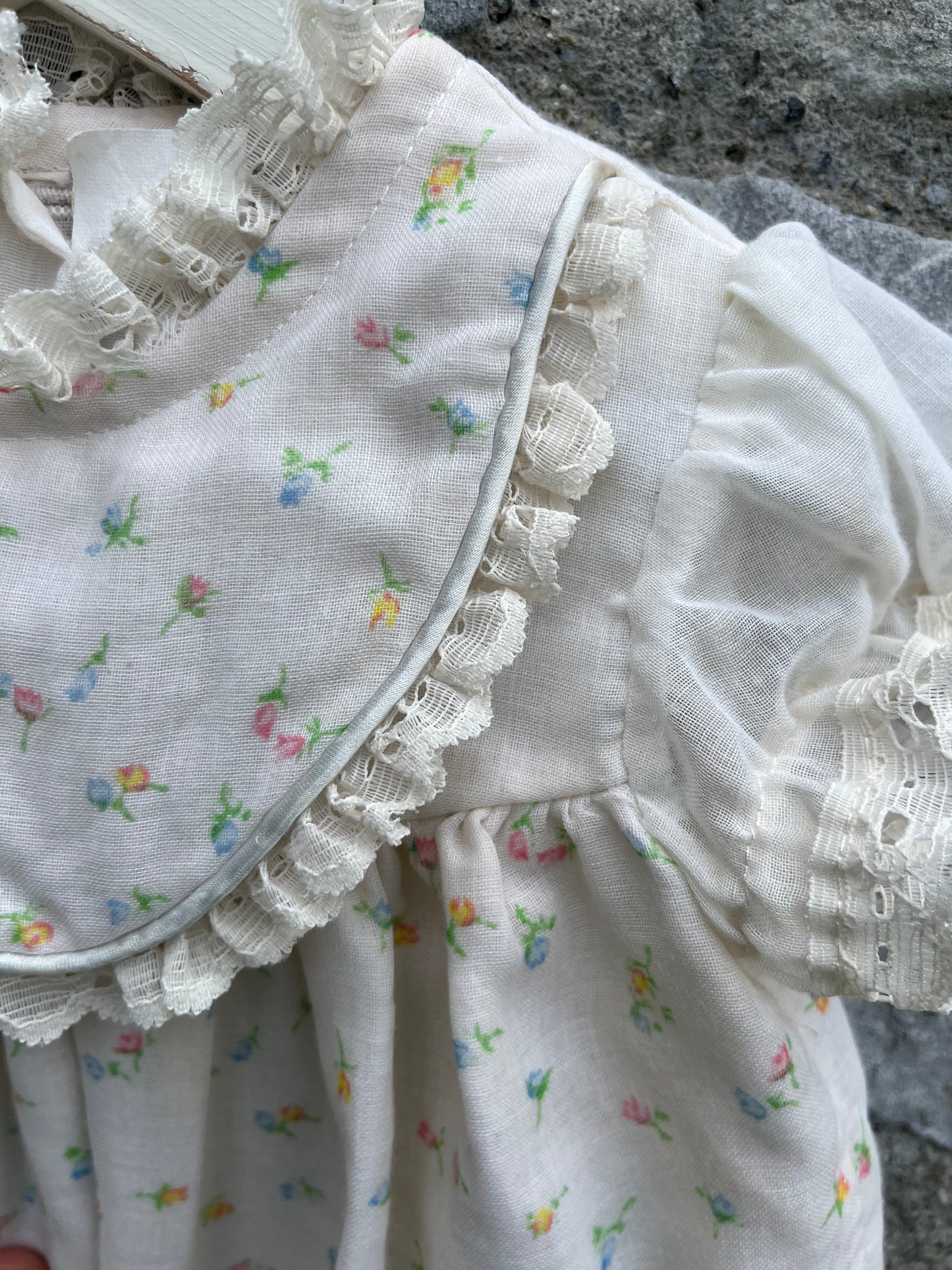 90s floral ruffles dress  9-12m (74-80cm)