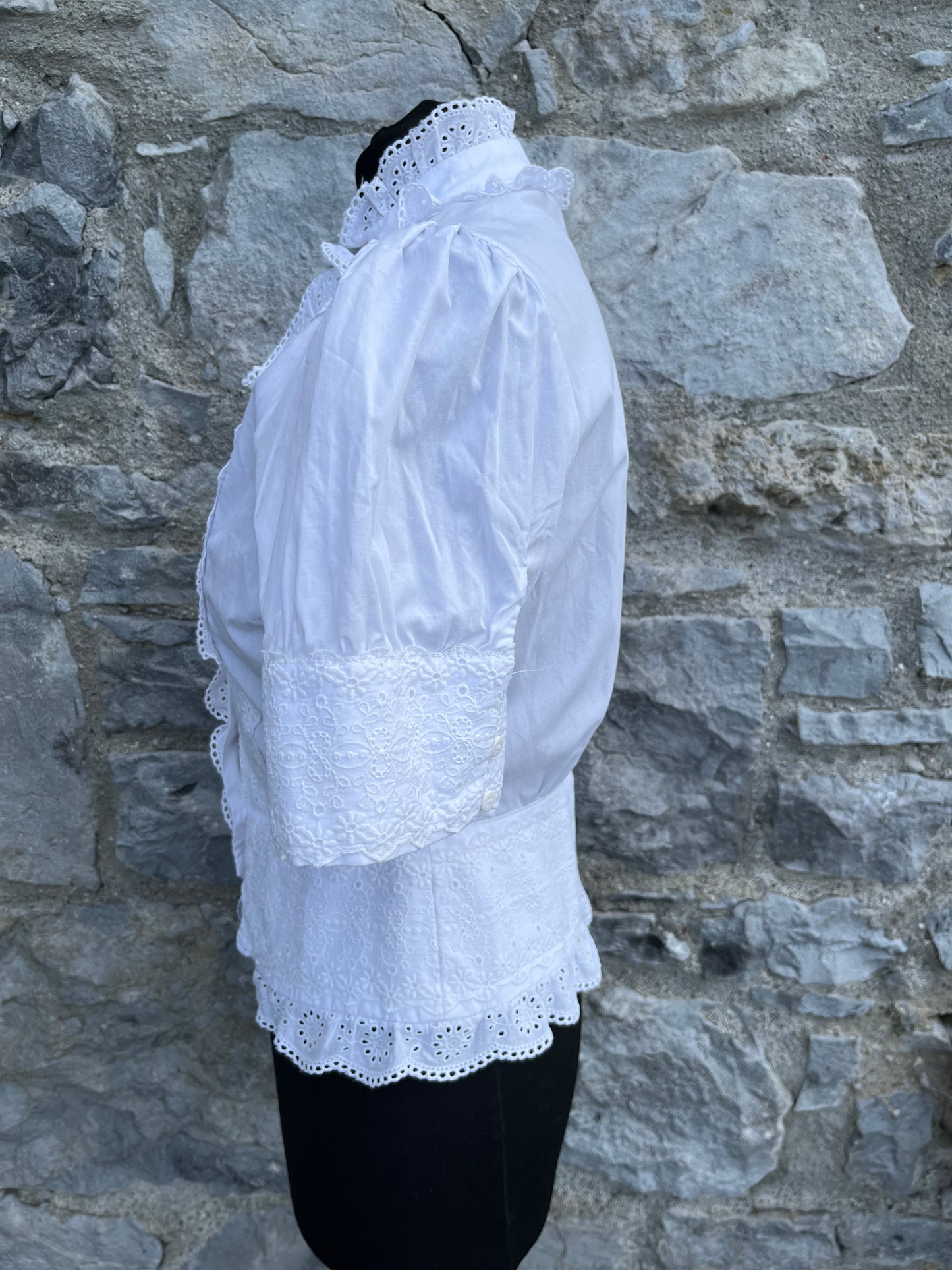 White ruffles blouse uk 8