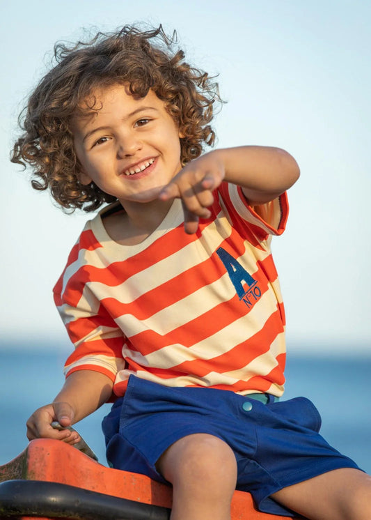 Red stripy t-shirt   9y (134cm)