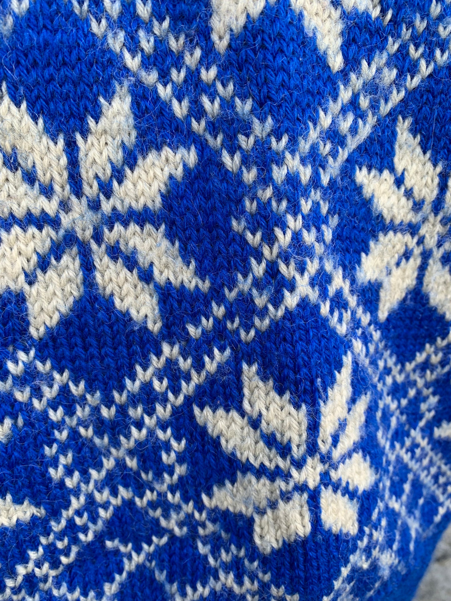 Snowflakes blue jumper uk 12-14