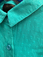 Load image into Gallery viewer, Green shirt  2-3y (92-98cm)
