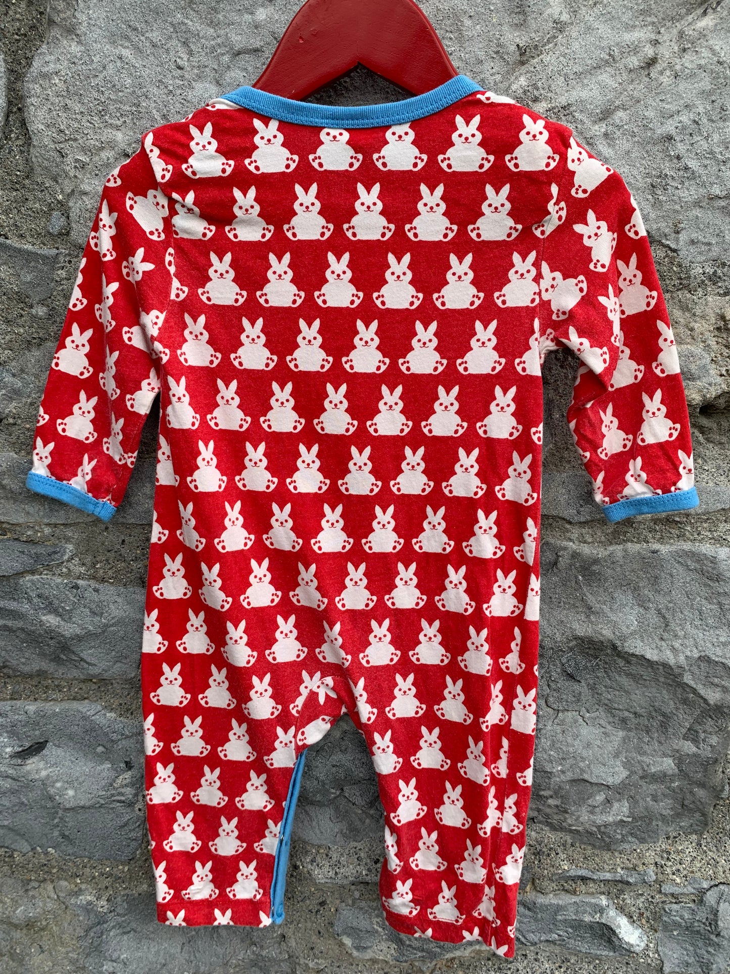 Red bunnies onesie  3-6m (62-68cm)