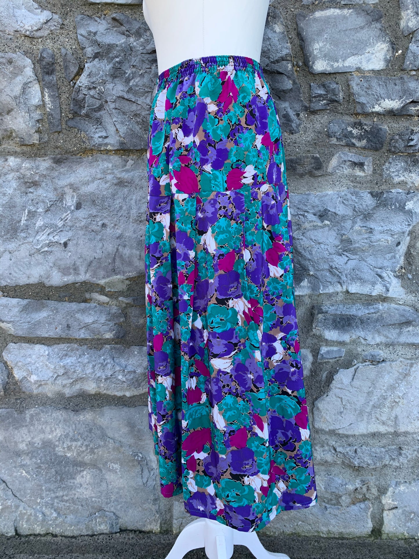 Floral midi skirt   uk 8-14