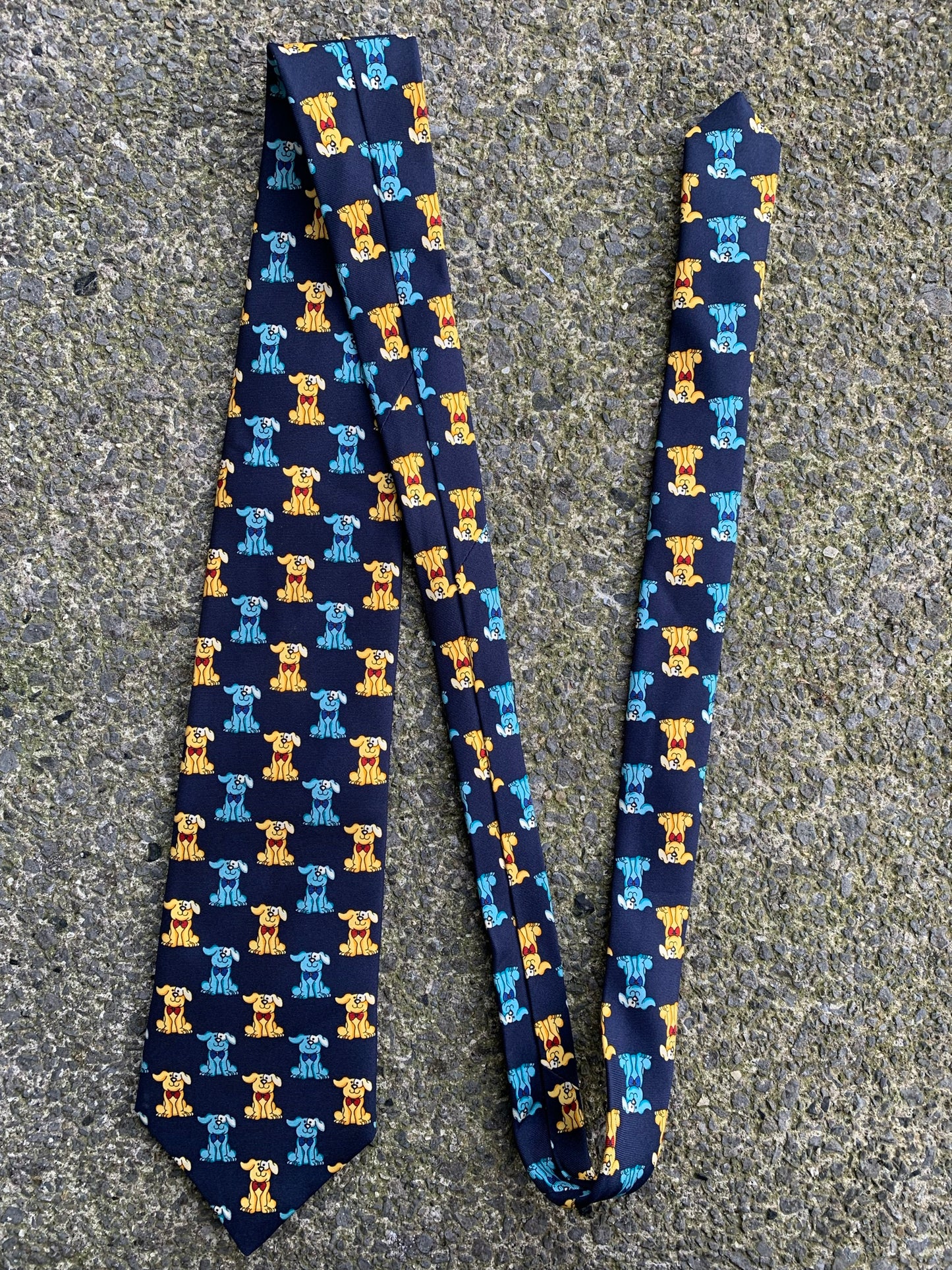 Dogs tie