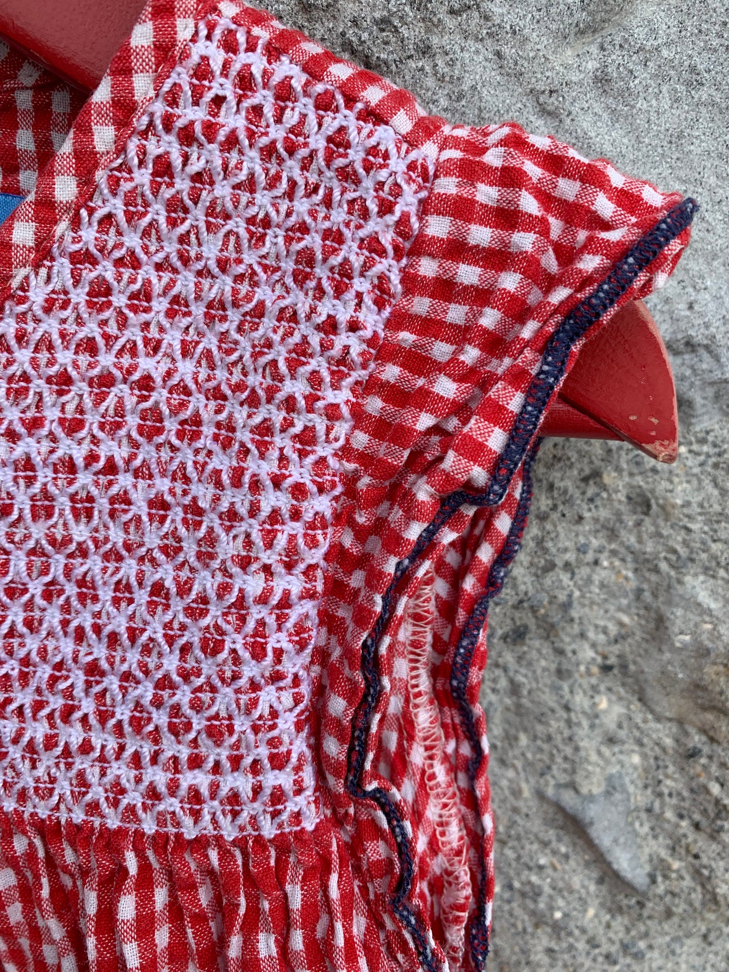 Red gingham dress    3-4y (98-104cm)