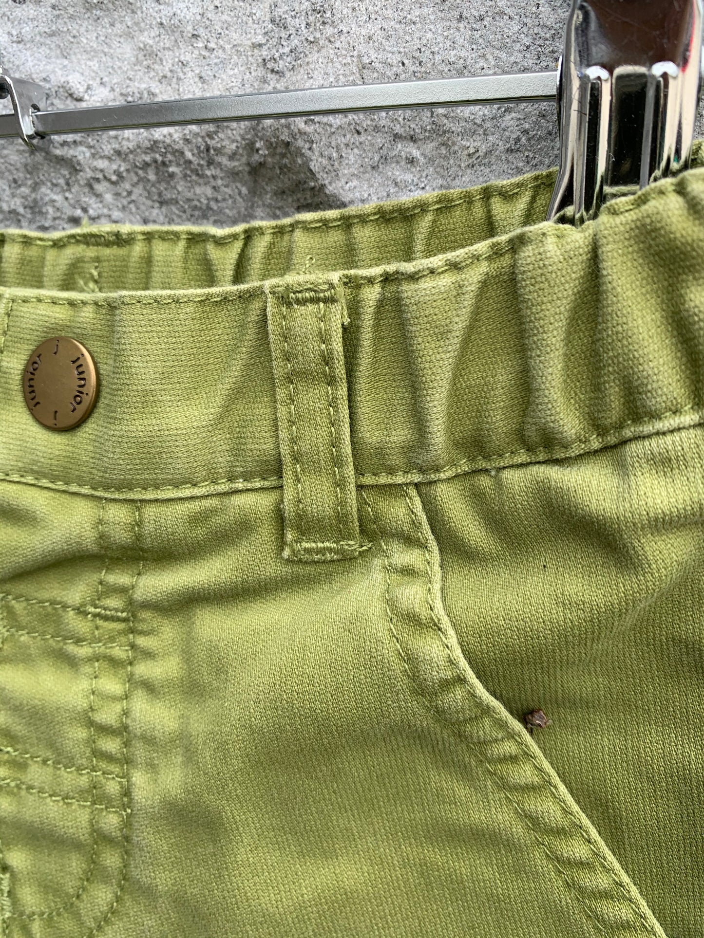 Green shorts   12-18m (80-86cm)