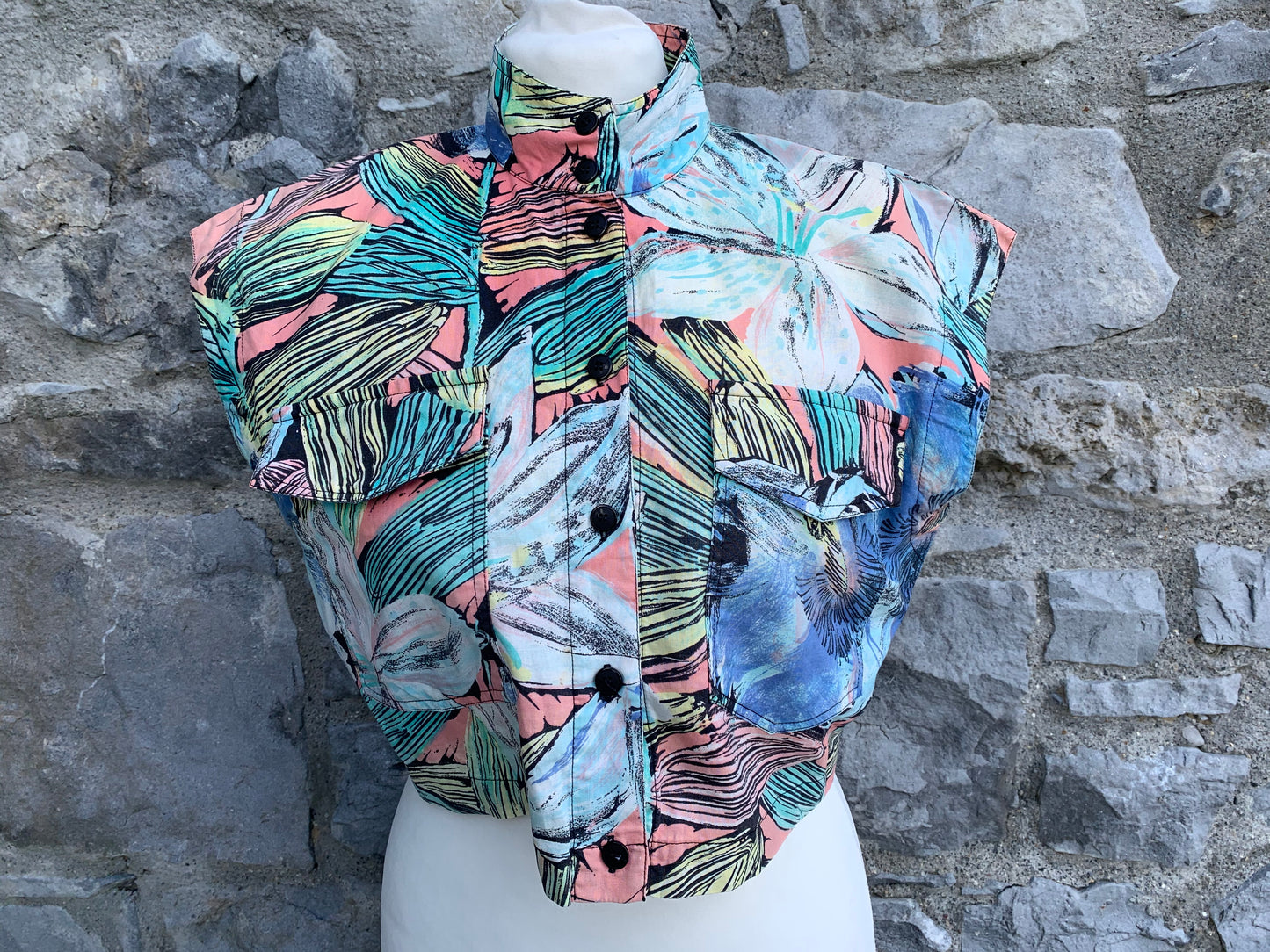 Ananas cropped abstract shirt  uk 10